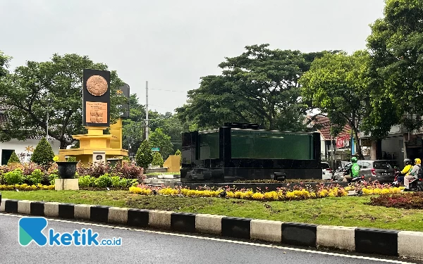 Thumbnail Berita - Desain Akuarium Taman Tugu Adipura Kota Malang Berubah, Begini Penjelasan DLH