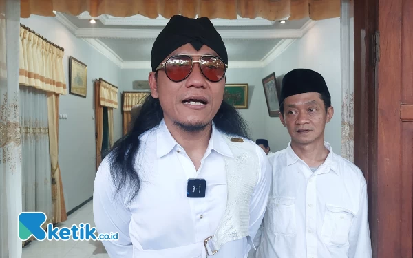 Thumbnail Di Hadapan 1000 Kiai Kampung di Kediri Raya, Gus Miftah Sebut Prabowo Keras Tapi