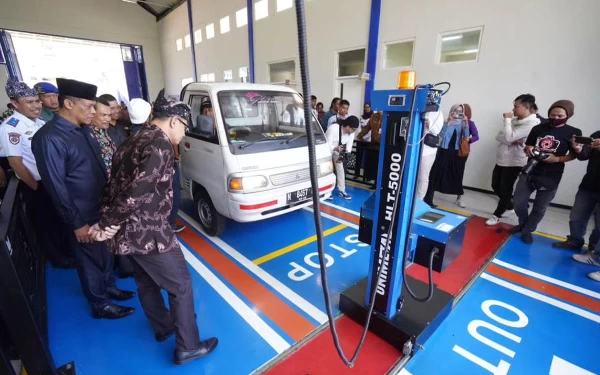 Thumbnail Sepanjang 2023, Ada 3.653 Kendaraan Lakukan Uji KIR di Kota Batu