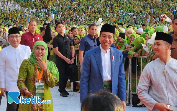 Thumbnail Berita - [Berita Foto] Stadion GBK Jakarta Pecah! Ratusan Ribu Muslimat Kumpul Bareng Ketum Khofifah