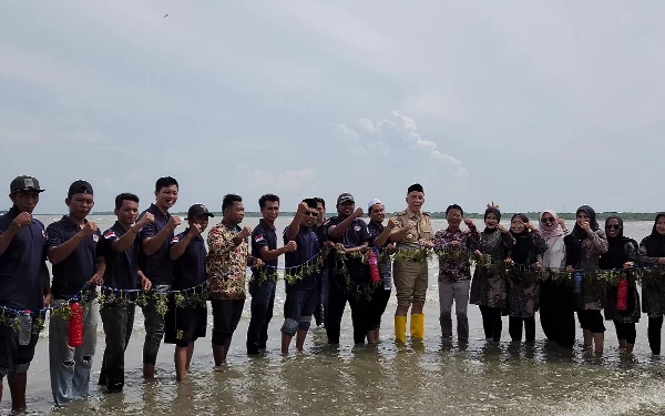 Thumbnail Berita - Kades Ko'ol  Rencanakan Budi Daya Rumput Laut sebagai Destinasi Wisata Laut