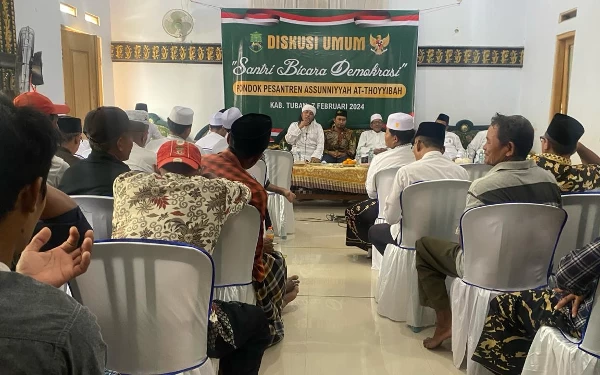 Thumbnail Ratusan Santri-Kyai se-Eks Karesidenan Bojonegoro Deklarasi Dukung Ganjar-Mahfud