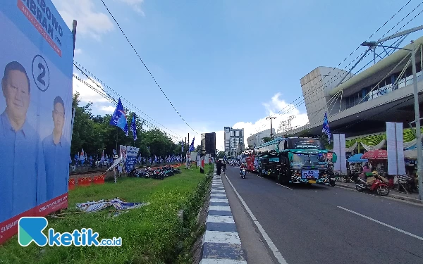 Ribuan Peserta Mulai Berdatangan, Hindari Jalan Depan Jatim Expo Surabaya, Ada Konsolidasi Akbar Prabowo-Gibran