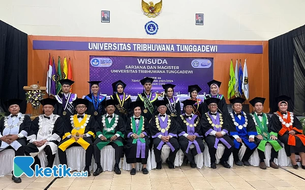 Thumbnail Berita - Lepas 400 Wisudawan, Rektor Unitri Dorong Lulusan Lakukan Pengabdian untuk Negara