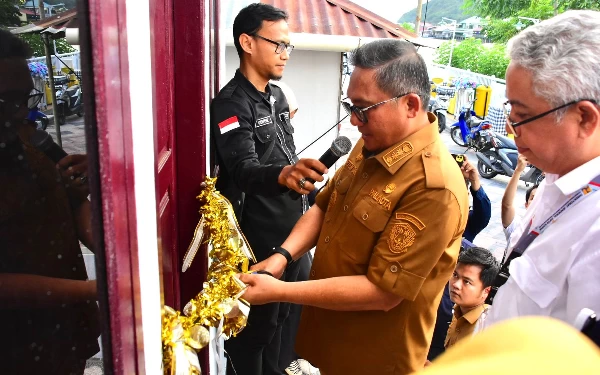 Thumbnail Berita - Wali Kota Gorontalo Resmikan Rumah Layak Huni untuk Warga Santorini