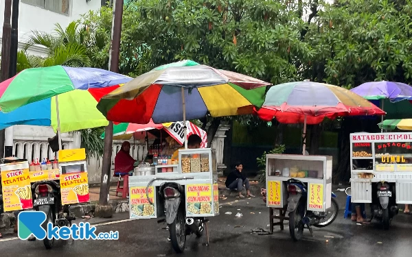 Thumbnail Dapat Keluhan, Diskopindag Kota Malang Lakukan Penataan Pedagang Kaki Lima