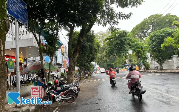 Thumbnail Tata Kawasan Alun-Alun Merdeka, Bakal Ada Parkir Bertingkat di Ramayana