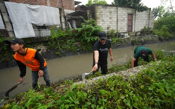 Thumbnail Antisipasi Banjir, Pj Walkot Mojokerto Gelar Kerja Bakti Bareng Jajaran