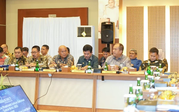 Thumbnail Ikuti RUPS 2023, Wabup Asahan Terus Dorong Kemajuan dan Inovasi Bank Sumut