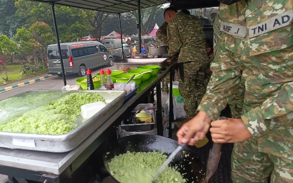 Thumbnail HUT Ke-63 Kostrad Berlangsung Meriah, Yon Bekang 2 Kostrad Ikuti Jalan Sehat Bersama Masyarakat