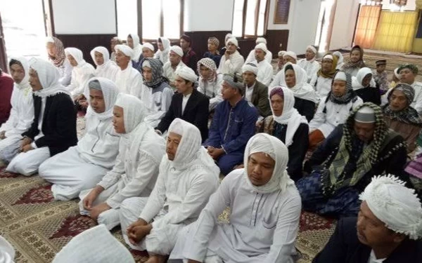 Thumbnail Berita - Gunakan Metode Hisab Qamariyah, Tarekat Naqsabandiyah Sumut Tetapkan Awal Ramadan 10 Maret 2024