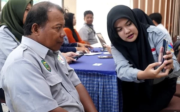 Thumbnail Ratusan Penyandang Disabilitas Kota Madiun Antusias Instal IKD