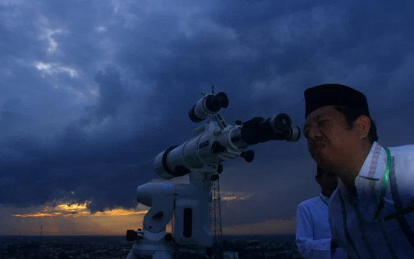 Thumbnail Hilal Tak Terlihat di Langit Sumsel, 1 Ramadan Jatuh 12 Maret