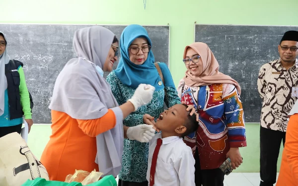 Thumbnail Sub PIN Polio Jatim Capai 105,93 Persen, Pj Gubernur: Terima Kasih Orang Tua yang Peduli