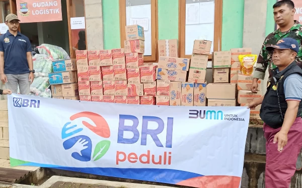 Thumbnail Gerak Cepat, BRI Peduli Salurkan Bantuan Masyarakat Terdampak Banjir Longsor di Sumbar dan Jabar