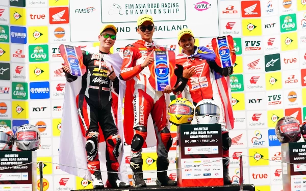 Thumbnail Pebalap AHRT Indonesia Tunggangi CBR250RR Raih Podium Tertinggi di ARRC Thailand