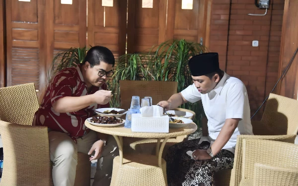 Thumbnail Mendadak Cak Thoriq Berbuka Puasa dengan Agus Setiawan, Ada Apa?