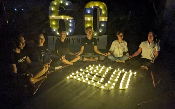 Thumbnail Yoga dalam Gelap Jadi Peringatan Earth Hour di Wyndham Hotel Surabaya