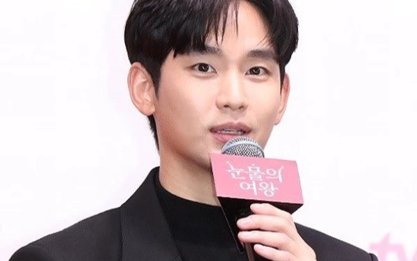 Thumbnail Saling Tempel Pipi, Heboh Foto Mesra Kim Sae Ron dengan Kim Soo Hyun