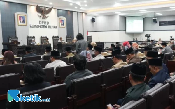 Thumbnail DPRD Kabupaten Blitar Bahas Penyampaian Penjelasan terhadap LKPJ Bupati