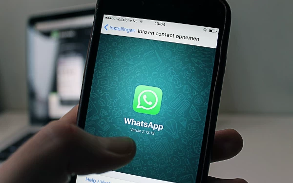 Thumbnail Berita - Cara Mengubah Tampilan Tema WhatsApp Agar Tidak Bosan