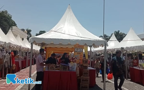 Thumbnail DWP Provinsi Jawa Timur Gelar Bazar Ramadan untuk Kaum Duafa dan Warga Sekitar