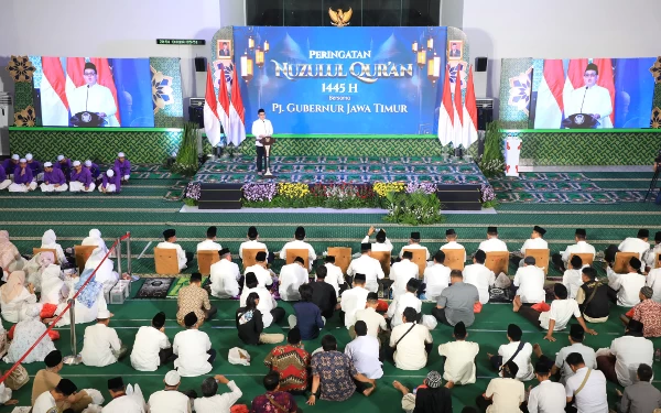 Thumbnail Ribuan ASN Pemprov Jatim Peringati Malam Nuzulul Quran, Pj Gubernur Ajak Masyarakat Cinta Quran