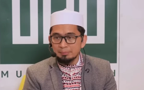 Thumbnail Adi Hidayat: Nuzulul Quran Dapat Dijadikan Momentum Pengamalan Nilai Al-Quran