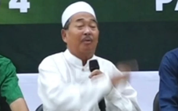 Thumbnail KH Mujtabah: Gus Mujib Siap Mencalonkan Bupati Pasuruan dari PKB, Tidak dari Partai Lain