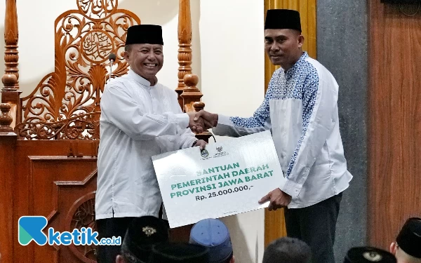 Thumbnail Tarawih Keliling, Sekda Herman Suryatman Silaturahmi dengan Forkopimda Jabar