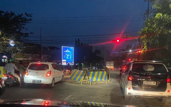 Thumbnail Macet di Kawasan Pecindilan, DPRD Surabaya Harap Pemkot Segera Tuntaskan Sebelum Lebaran