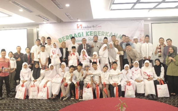 Thumbnail Berita - Bulan Ramadan, Swiss-Belinn Tunjungan Ajak 25 Anak Yatim Buka Bersama