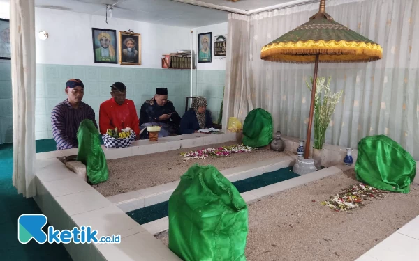 Thumbnail Menziarahi Makam Ki Ageng Gribig, Tokoh Penyebar Agama Islam di Malang