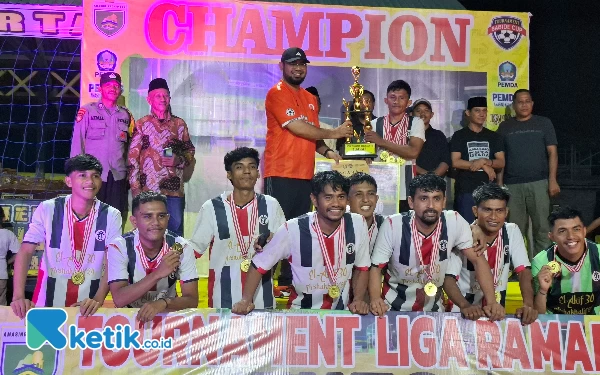 El Akif Fc Juara  Liga Ramadan Futsal Babide Cup VIII 2024. Bupati Bassam Beri Bonus THR ke Tim Juara