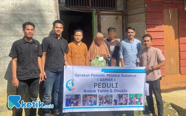 Jelang Idul Fitri, Gerakan Pemuda di Aceh Bagikan Parsel Lebaran untuk Duafa