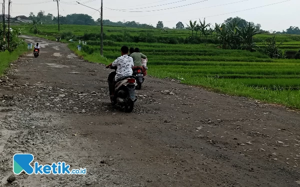 Hati-hati! Kondisi Jalur Alternatif Malang-Blitar via Ngantang Rusak