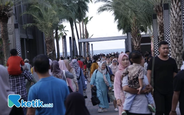 Puncak Arus Balik Lebaran, Rest Area dan Wisata Utama Raya Beach Situbondo Padat Pengunjung