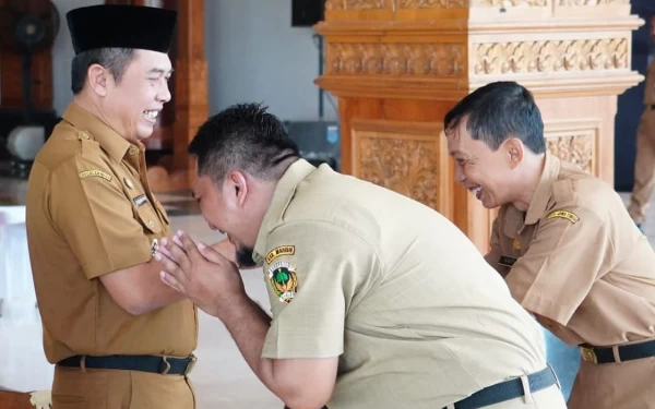 Thumbnail ASN Pemkab Madiun Halalbihalal di Pendopo Ronggo Djoemeno