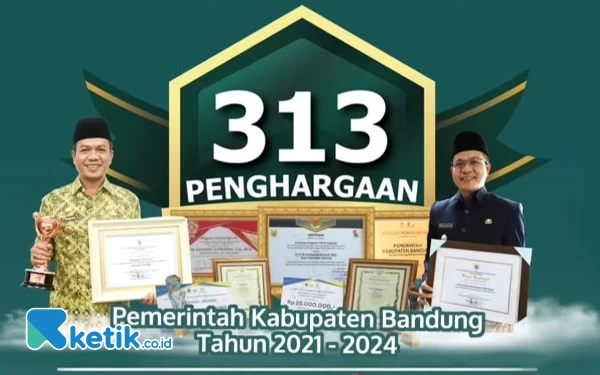 Thumbnail Bupati DS Beri Kado 313 Penghargaan di Hari Jadi ke-383 Kabupaten Bandung