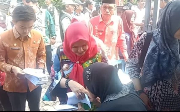 Thumbnail Wali Kota Bandar Lampung Berikan Bantuan Warga Terdampak Banjir