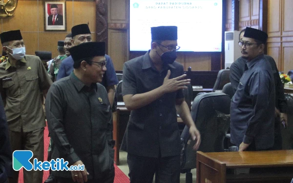 Thumbnail Berita - H Usman: DPRD Sidoarjo Belum Akan Lakukan Apa-Apa soal Penonaktifan Bupati Muhdlor