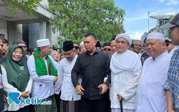 Thumbnail Berita - Diantar Ulama, Abah Anton Daftar Bakal Calon Wali Kota Malang Lewat PKB