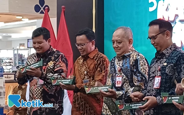 Thumbnail Hadirkan Ekosistem Halal Produk Unggulan Desa, Dinas Pemberdayaan Masyarakat dan Desa Gelar Kampung Kreasi tahun 2024