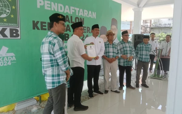 Ketua DPRD Pasuruan Daftar Bacabup ke PKB