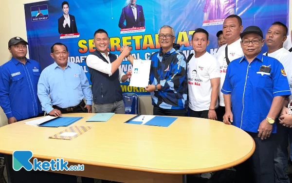 Thumbnail Berita - Resmi! Mas Kia Pengusaha Parkir Daftar Bacawawali Kota Madiun ke Partai Demokrat