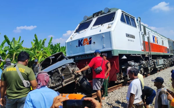 Thumbnail Berita - Pesantren Sidogiri Berduka, Mobil Pondok Kecelakaan, 4 Meninggal Dunia