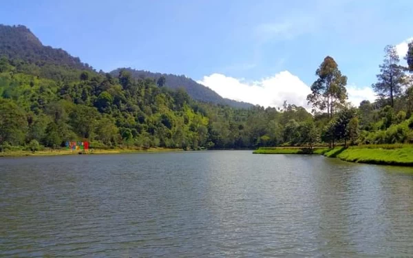 Thumbnail Berwisata ke Situ Cisanti, Titik Nol Kilometer Sungai Citarum