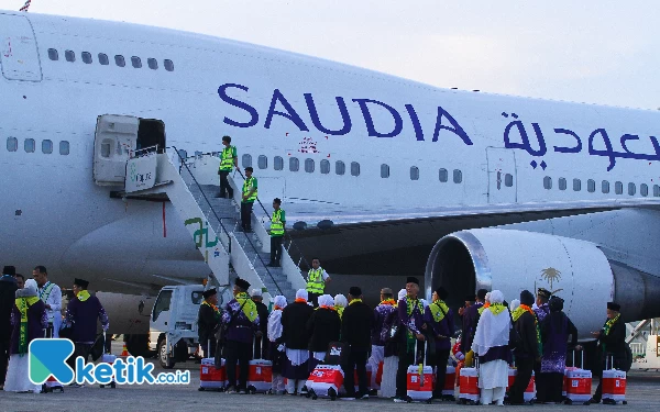 Jemaah Haji Embarkasi Palembang Diberangkatkan dari Bandara Sultan Mahmud Badaruddin