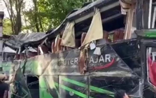 Thumbnail Berita - Ini 4 Penyebab Sopir Bus Maut di Subang Terancam 12 Tahun Penjara