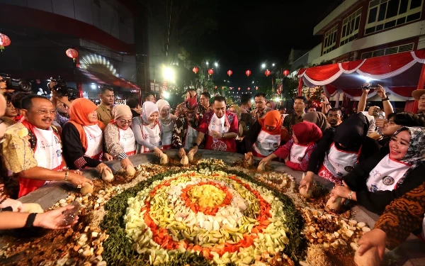 Hadir dengan Konsep Baru, Festival Rujak Uleg Bakal Digelar di Balai Kota Surabaya